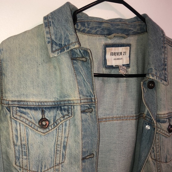Jean jacket - Picture 2 of 4
